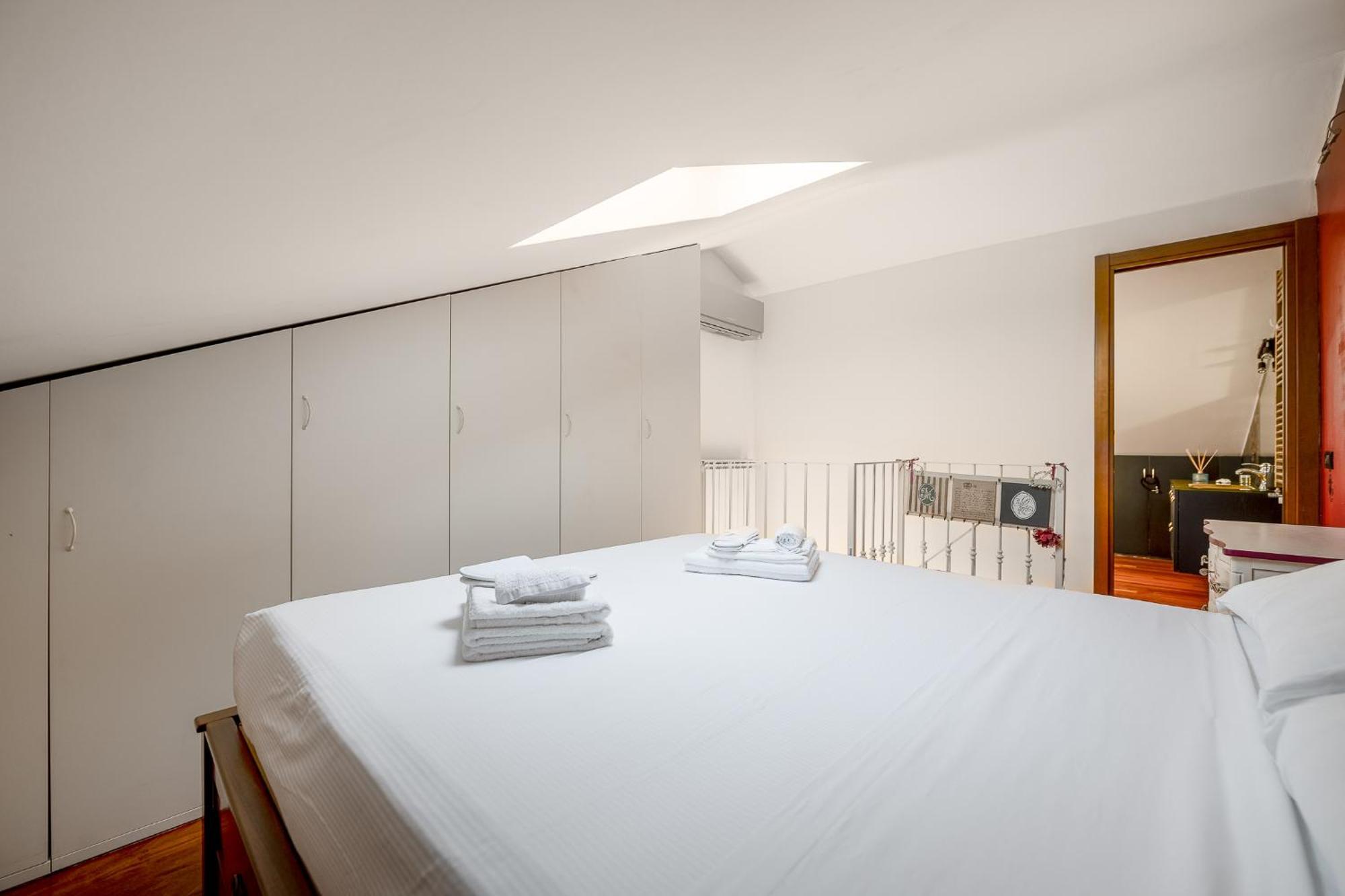 Bright Loft - Free Private Parking Apartment Milano Ngoại thất bức ảnh